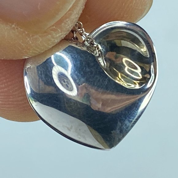 Tiffany & Co. 925 Sterling Silver Puffed Heart Charm/Pendant Necklace w/pouch 4. - Picture 10 of 11